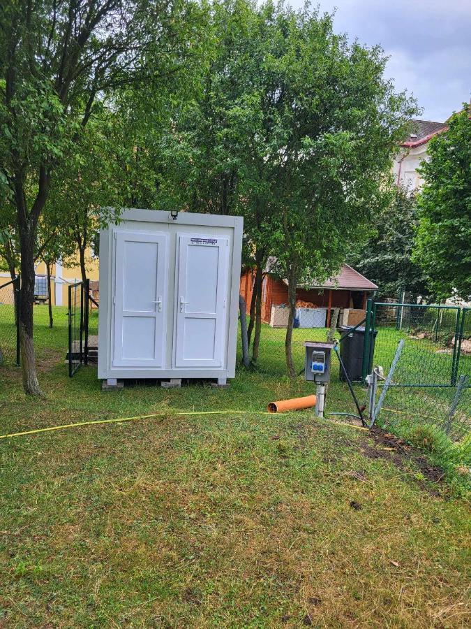 Kemp -Chatky-Doctor Choustnikovo Hradiste Exteriér fotografie