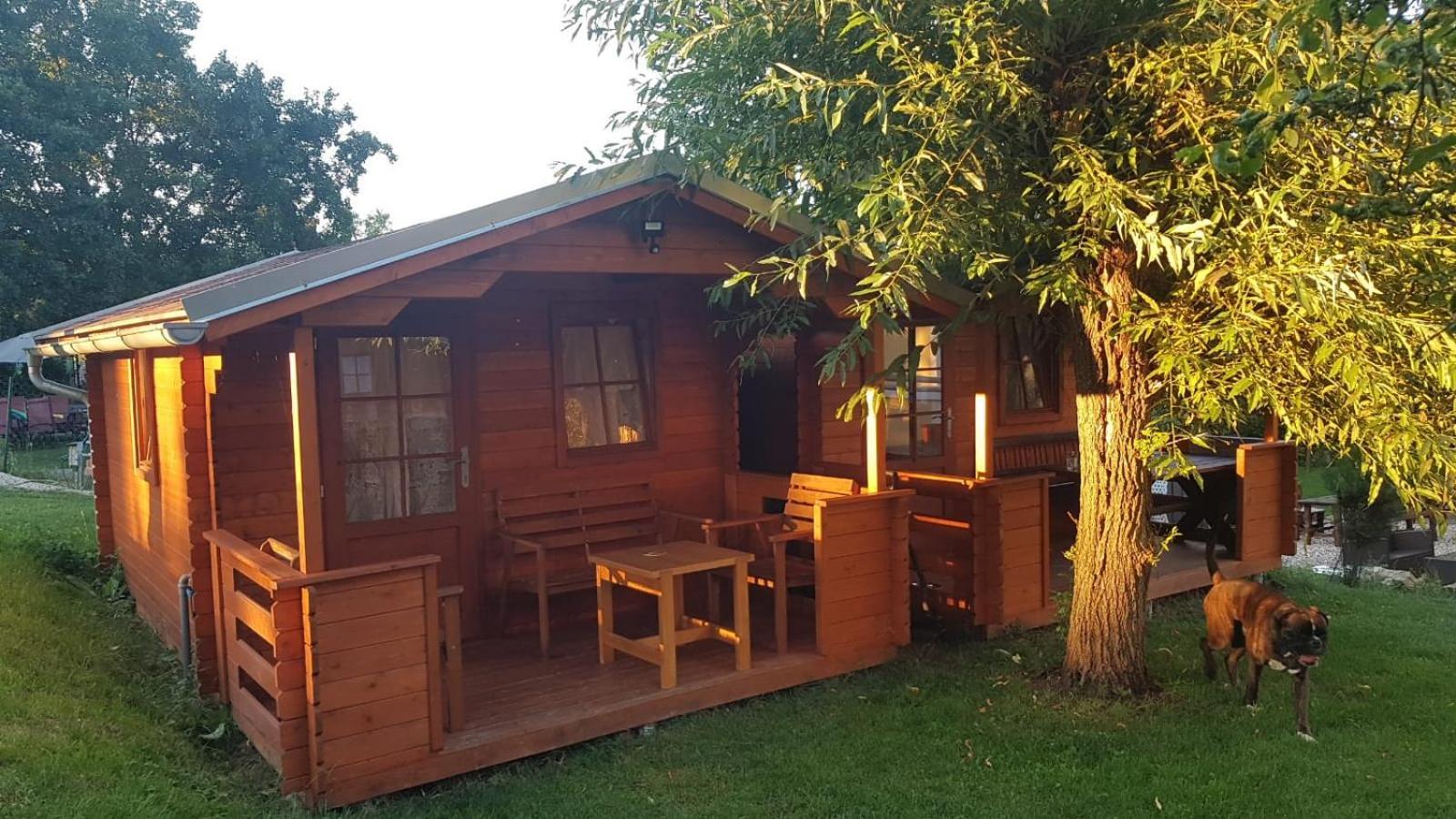 Kemp -Chatky-Doctor Choustnikovo Hradiste Exteriér fotografie